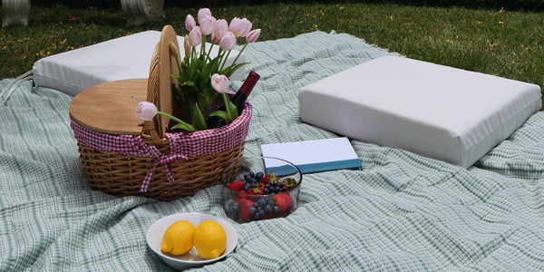 How to Host the Dreamiest Summer Party